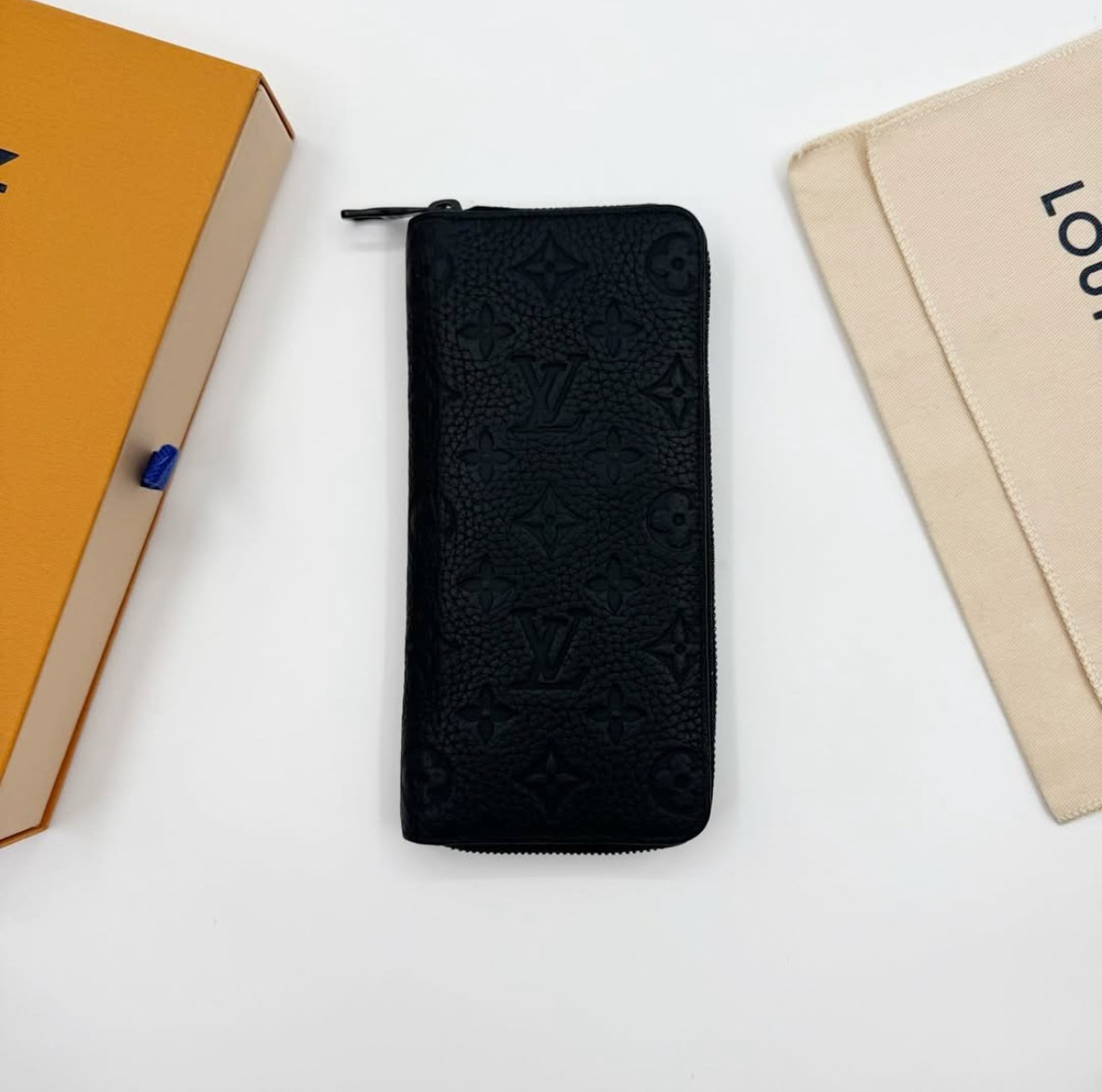 louis vuitton 老花壓紋牛皮拉鍊長夾